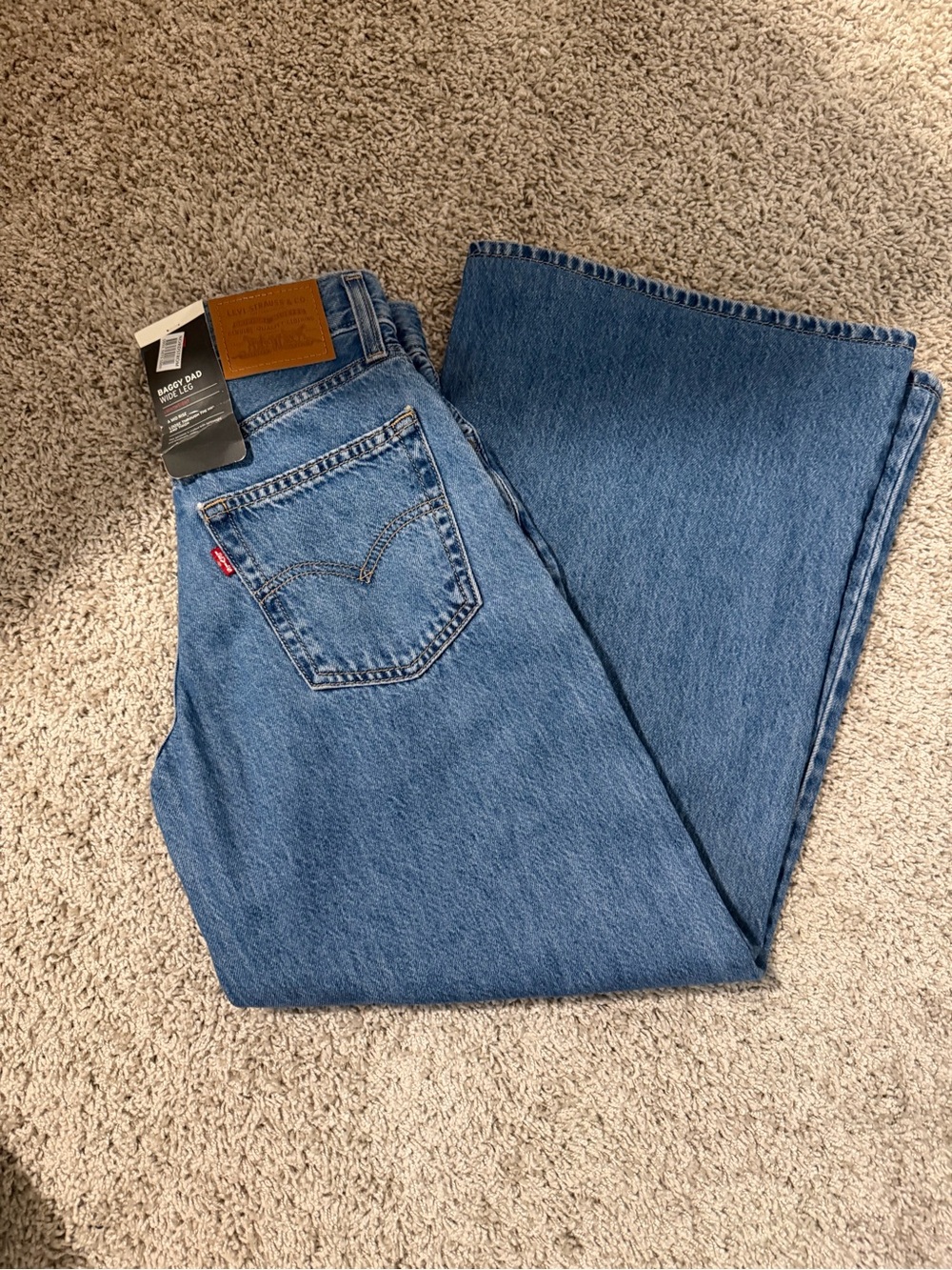 Levi's women Baggy Dad Wide Leg Size 24X30